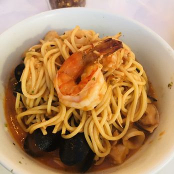 Mimi' & Coco' Bistro - Seafood plate with noodle, can't stop me to finish up the plate - Cocktail Bars Near Me - Henderson, Nevada