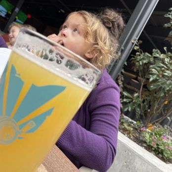Jackie O's On Fourth - Breweries Near Me - Columbus, Ohio