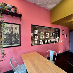 Melo Coffee & Kitchen - Inside