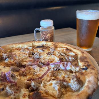 Snipe Island Crafthouse - Sausage Fennel Pizza - New American Near Me - Newport Beach, California Snipe Island Crafthouse - Sausage Fennel Pizza - New American Near Me - Newport Beach, California