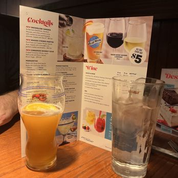 Red Lobster - Blue Moon Draft and beverage menu - Seafood Near Me - Columbus, Ohio