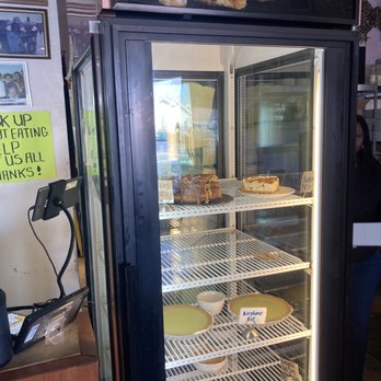 Lois the Pie Queen - Pie case featuring key lime pie - Desserts Near Me - Oakland, California Lois the Pie Queen - Pie case featuring key lime pie - Desserts Near Me - Oakland, California