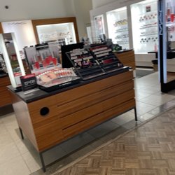 MAC Cosmetics