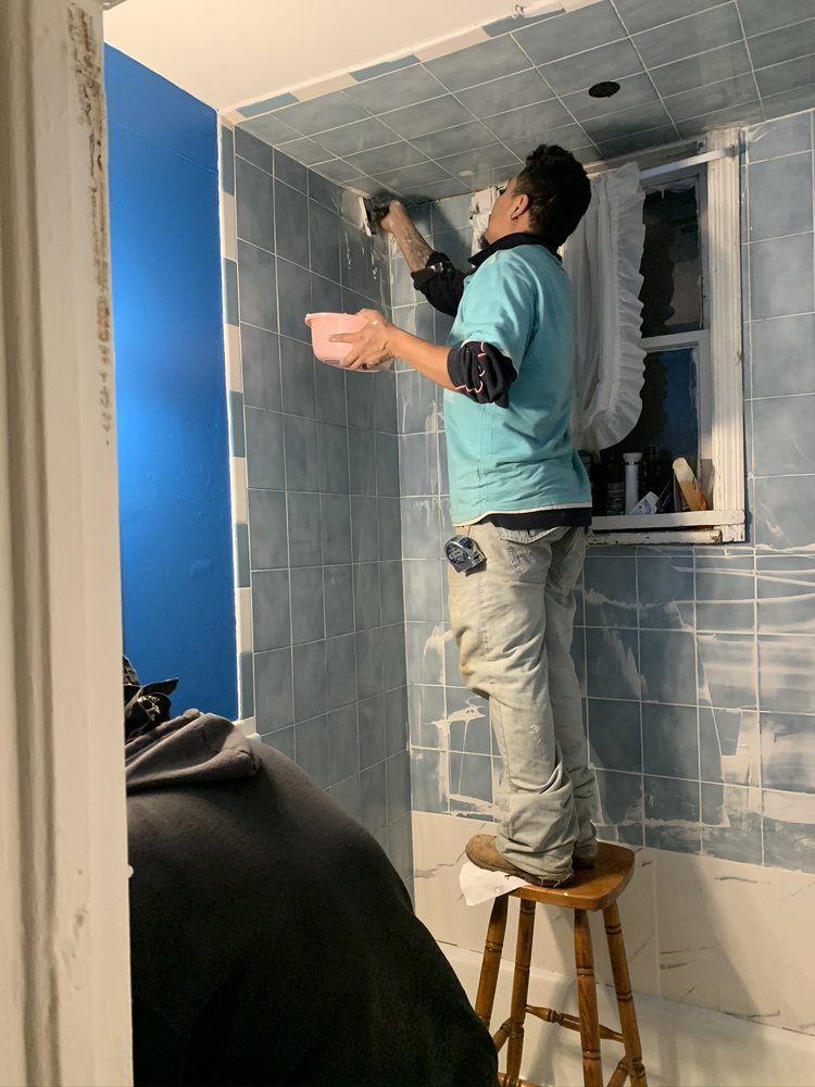 Slide of RH Emergency plumbing & construction