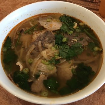 Pho Metro - Beef and Pork Shank in Spicy Noodle Soup - Vietnamese Near Me - Flushing, New York Pho Metro - Beef and Pork Shank in Spicy Noodle Soup - Vietnamese Near Me - Flushing, New York