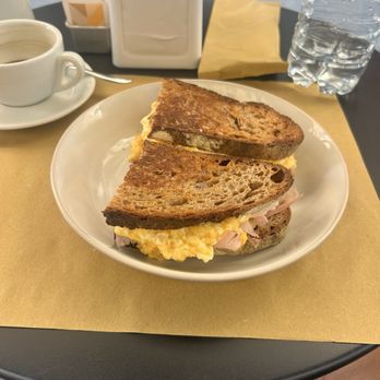 Pavé - Cafes Near Me - Milan, Michigan Pavé - Cafes Near Me - Milan, Michigan