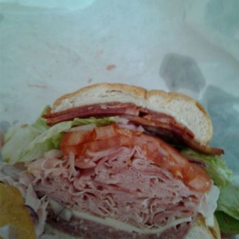Hamilton Market - Delis Near Me - New London, Connecticut