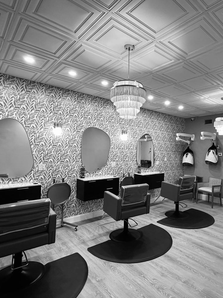 MANE ROOT STUDIO Updated September 2024 18 Photos 13 Montvale Ave