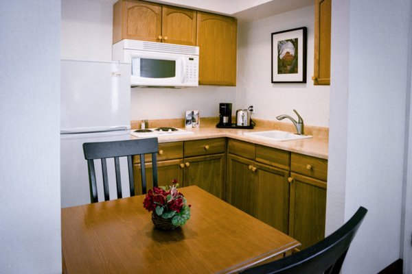 Pines Inn & Suites by null