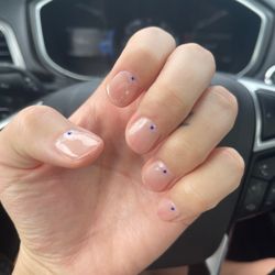 City Nails II - Melissa does a FANTASTIC JOB !!! Highly recommend going here for a environment that is so inviting. Will definitely be back