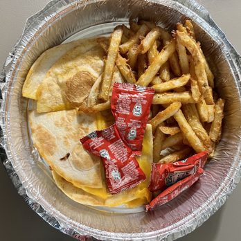 Si Senor - Kids Quesadilla - Mexican Near Me - Beaverton, Oregon