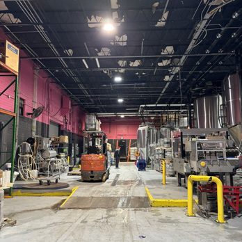Monday Night Brewing - The Grove - Warehouse - Breweries Near Me - Atlanta, Georgia Monday Night Brewing - The Grove - Warehouse - Breweries Near Me - Atlanta, Georgia
