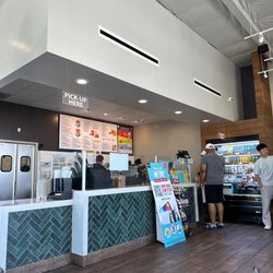 Nekter Juice Bar - Interior