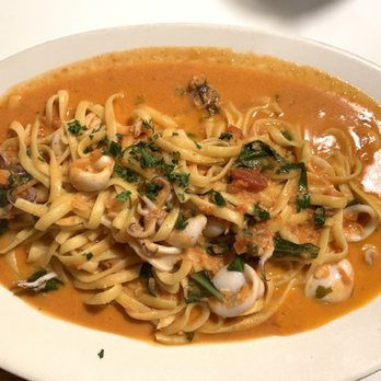 Bravo Restaurant - Calamari Linguine - Italian Near Me - Aiea, Hawaii