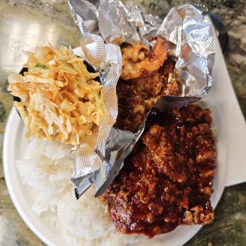 Da Hawaiian Kitchen - Combo plate with CPC and shrimp - Hawaiian Near Me - Huntington Beach, California