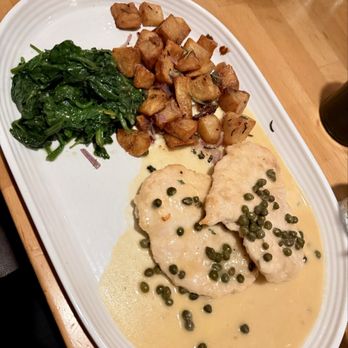 Alessa - Pollo Limoncello - Italian Near Me - Laguna Beach, California Alessa - Pollo Limoncello - Italian Near Me - Laguna Beach, California