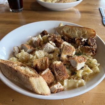 Upland FSQ Brewery - Wit Macaroni and Cheese - Brewpubs Near Me - Indianapolis, Indiana Upland FSQ Brewery - Wit Macaroni and Cheese - Brewpubs Near Me - Indianapolis, Indiana
