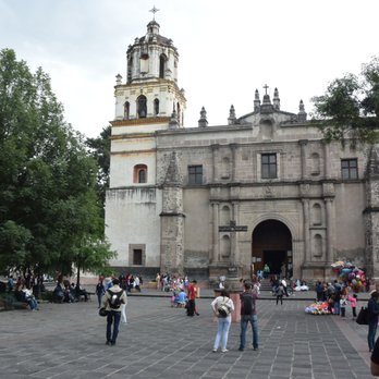 Coyoacán - Coyoacan's main church: San Juan Bautista - Local Flavor Near Me - México, D.F., DIF