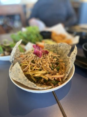 Com Nha Kitchen & Bar by null