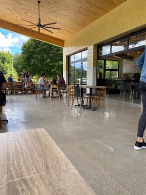 Dixon Roadside by null