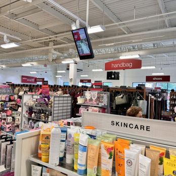 TJ MAXX - Updated December 2025 - 24 Photos & 18 Reviews - 141 Needham