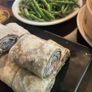 Xin Ding Dumpling House - Beef roll and string beans with garlic - Dim Sum Near Me - Portland, Oregon Xin Ding Dumpling House - Beef roll and string beans with garlic - Dim Sum Near Me - Portland, Oregon