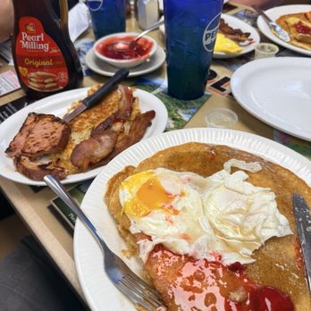 Akropolis Family Restaurant - Diners Near Me - Palmyra, New York Akropolis Family Restaurant - Diners Near Me - Palmyra, New York