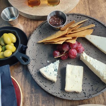 Urban Brewing - Cheese plate - Restaurants Near Me - Dublin, D