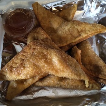 Hot-N-Spicy - Crab rangoon - not bad, good sauce, but so much dough for the amount of filling... - Laotian Near Me - Madison, Wisconsin