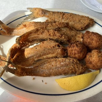 Love's Seafood & Steaks - Love 's Famous Bone - In Catfish Dinner - Seafood Near Me - Savannah, Georgia