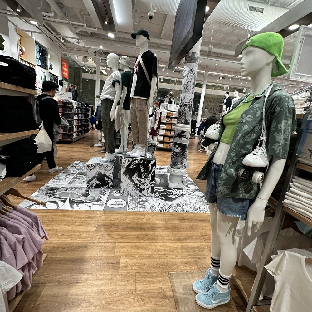 Uniqlo Soho - Women's Clothing Near Me - New York, New York Uniqlo Soho - Women's Clothing Near Me - New York, New York