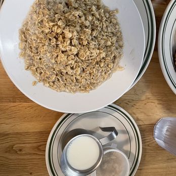 Art's Corner Cafe - Oatmeal - Breakfast & Brunch Near Me - Ventura, California