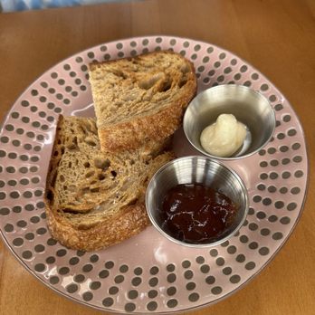 Ubuntu - Delicious bread.....but why is one slice $4.50? - Cafes Near Me - San Juan Capistrano, California Ubuntu - Delicious bread.....but why is one slice $4.50? - Cafes Near Me - San Juan Capistrano, California