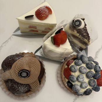Paris Baguette - Bakeries Near Me - Quincy, Massachusetts Paris Baguette - Bakeries Near Me - Quincy, Massachusetts