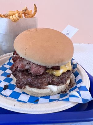 Goldburger Highland Park by null