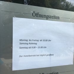 wirtshaus am schloss - Falls Montag ein Feiertag ist, bleibt geschlossen