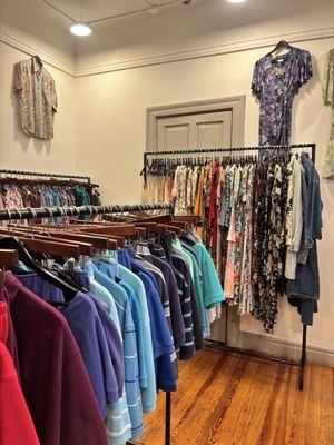 Goodbye Folk Vintage Boutique by null