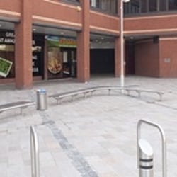 Govan Cross Shopping Centre - New seating area Govan Shopping Centre