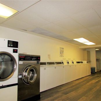 Edgewater Towers Condominiums - Great on site facilities for residents! - Condominiums Near Me - Lakewood, Ohio Edgewater Towers Condominiums - Great on site facilities for residents! - Condominiums Near Me - Lakewood, Ohio