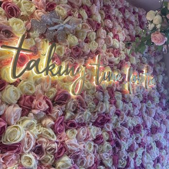 English Rose Tea Room - Beautiful flower wall - British Near Me - Carefree, Arizona