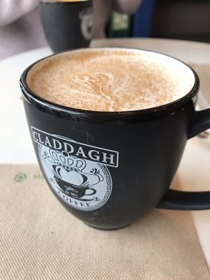 Claddagh A Wee Shop by null