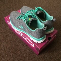 Shoes Shoes