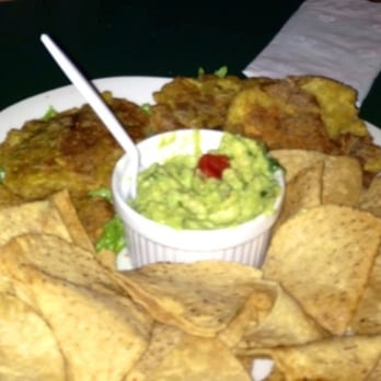 Barroco - Guac with half normal chips half plantain. - Latin American Near Me - Lakewood, Ohio