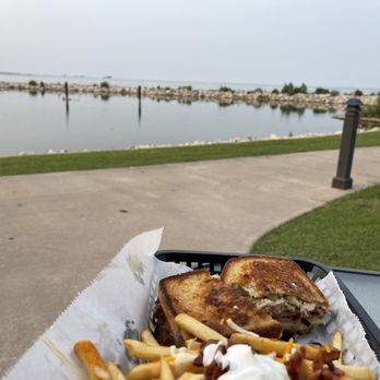Louie's Lagoon - Great and tasty Cuban - American Near Me - Green Bay, Wisconsin Louie's Lagoon - Great and tasty Cuban - American Near Me - Green Bay, Wisconsin