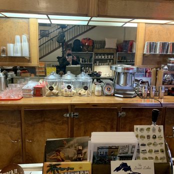 Donckers - Ice Cream Counter - Candy Stores Near Me - Marquette, Michigan