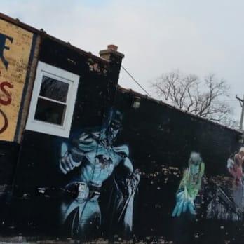Sarkis Cafe - The old mural is a bit worn out. - Diners Near Me - Evanston, Illinois