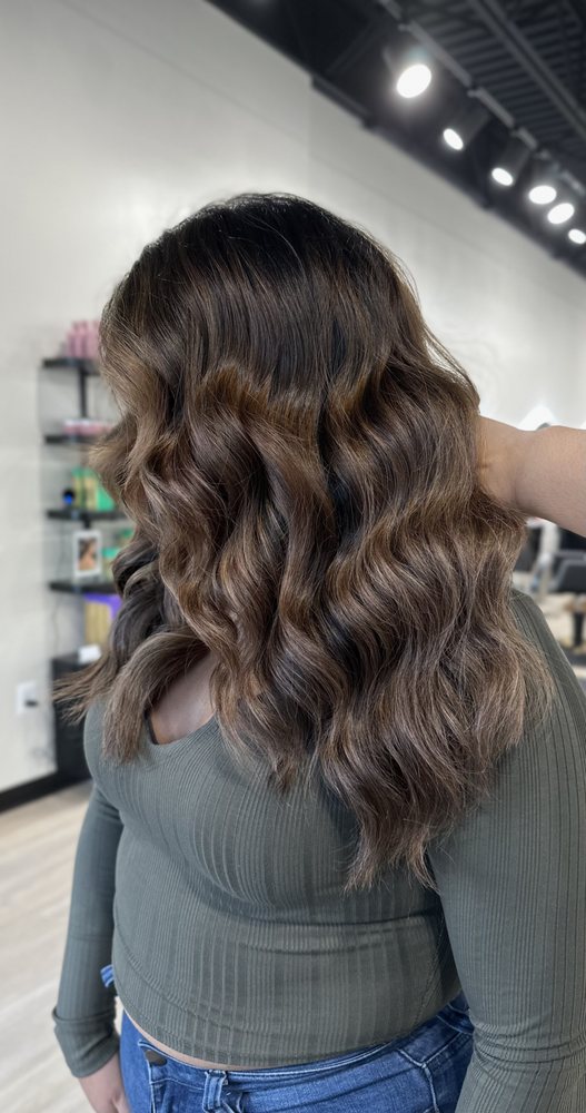 Hair by Vivian Dang Logo