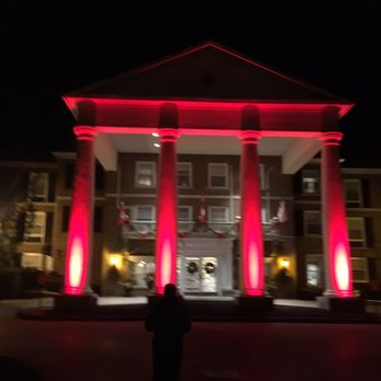 Queen's Landing - Hotels Near Me - Niagara-on-the-Lake, Ontario