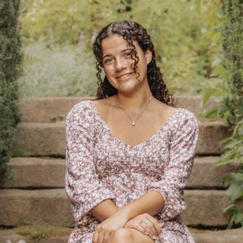 Ray Leah Media - Senior portrait session - Pet Photography Near Me - Thomaston, Connecticut Ray Leah Media - Senior portrait session - Pet Photography Near Me - Thomaston, Connecticut