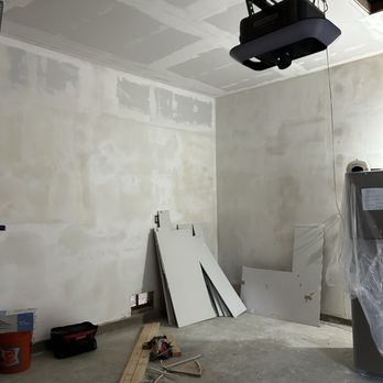 Cordada Construction - Half way building new ceiling and Sheetrock - General Contractors Near Me Cordada Construction - Half way building new ceiling and Sheetrock - General Contractors Near Me